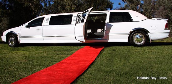 Adelaide Limousines, Stretch Limo Adelaide, Wedding Limo
